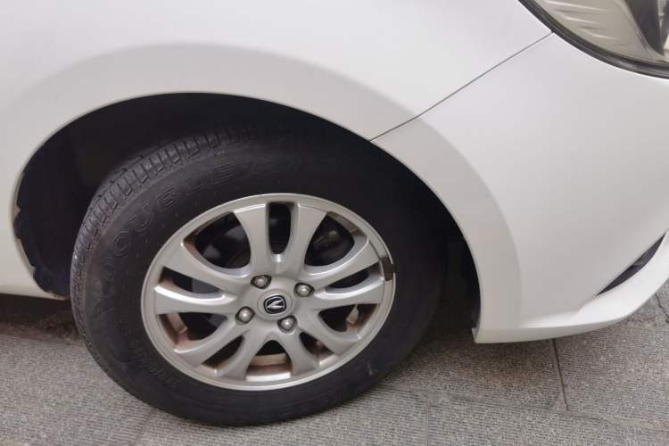 Used CHANGAN Alsvin V3 2015 1.4L Manual Warm-Hearted Model China V Standard Right Front Wheel Hub
