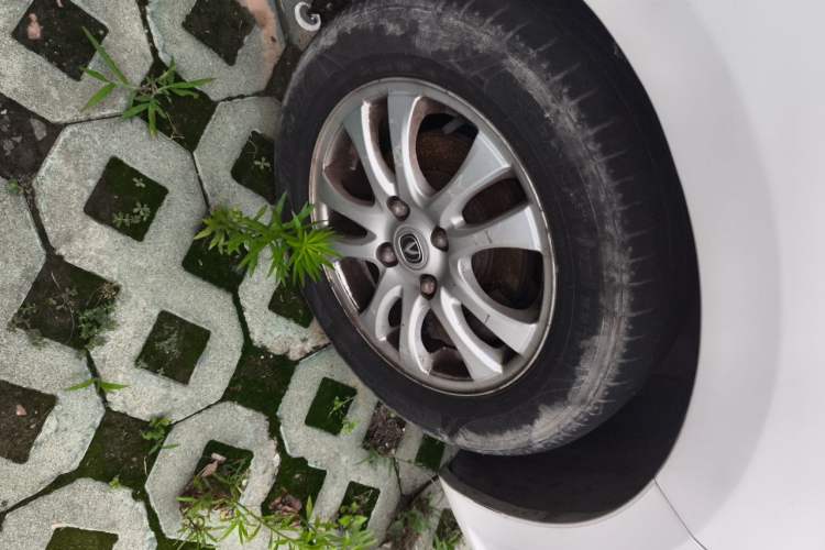 Used CHANGAN Alsvin V3 2015 1.4L Manual Meiruan Model China V Standard Right Front Wheel Hub