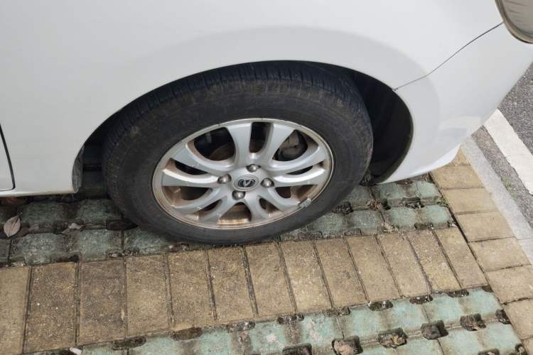 Used CHANGAN Alsvin V3 2015 1.4L Manual Meiruan Model China V Standard Right Front Wheel Hub