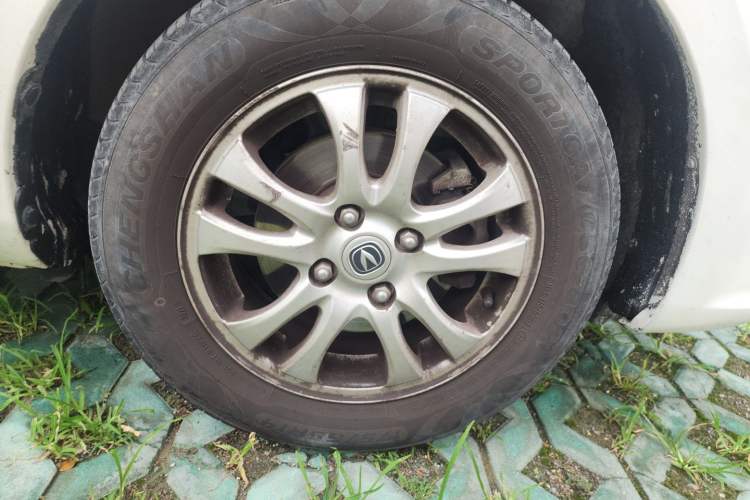 Used CHANGAN Alsvin V3 2015 1.4L Manual Warm-Hearted Model China V Standard Right Front Wheel Hub