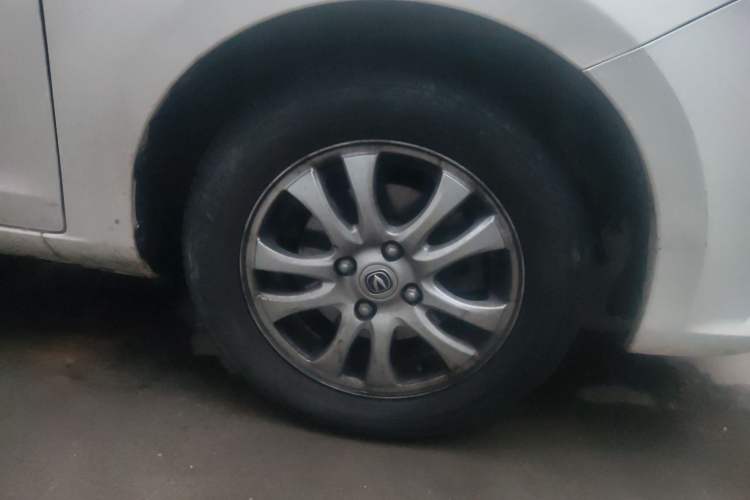 Used CHANGAN Alsvin V3 2015 1.4L Manual Warm-Hearted Model China V Standard Right Front Wheel Hub