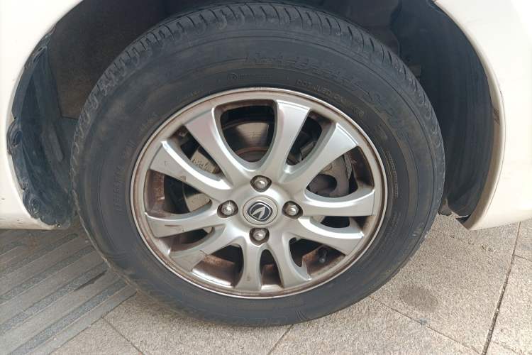 Used CHANGAN Alsvin V3 2015 1.4L Manual Warm-Hearted Model China V Standard Right Front Wheel Hub