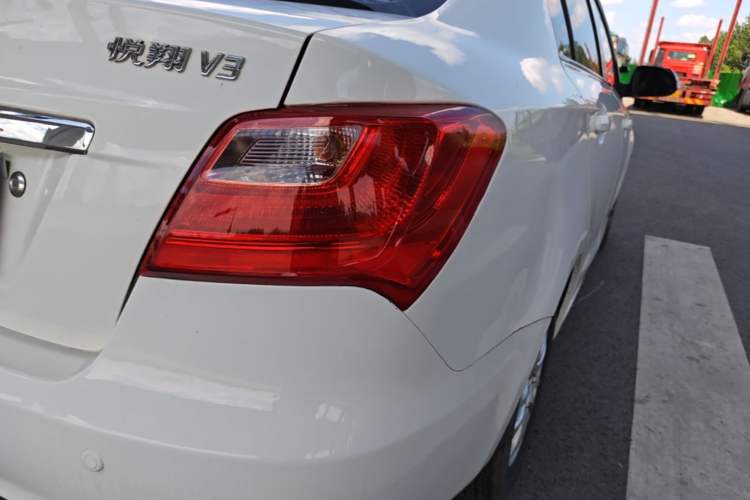 Used CHANGAN Alsvin V3 2015 1.4L Manual Warm-Hearted Model China V Standard Right Rear Taillight
