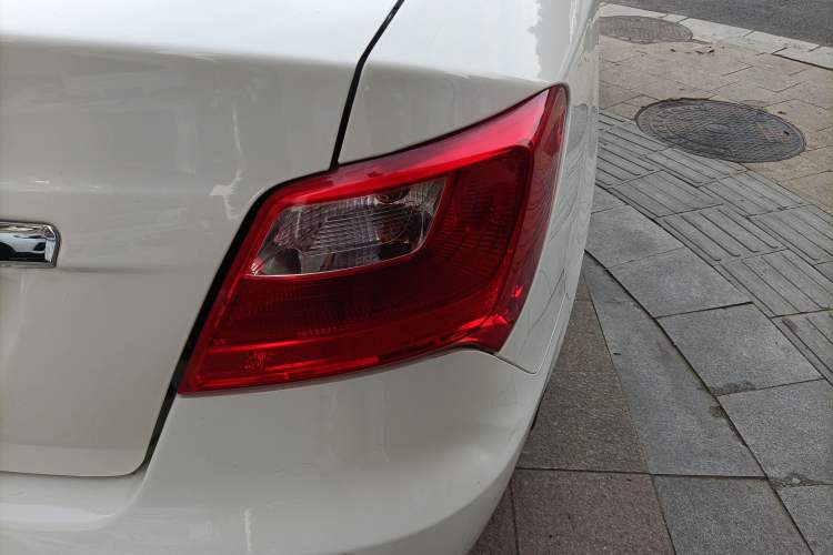 Used CHANGAN Alsvin V3 2015 1.4L Manual Warm-Hearted Model China V Standard Right Rear Taillight