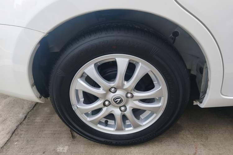 Used CHANGAN Alsvin V3 2015 1.4L Manual Warm-Hearted Model China V Standard Right Rear Wheel Hub