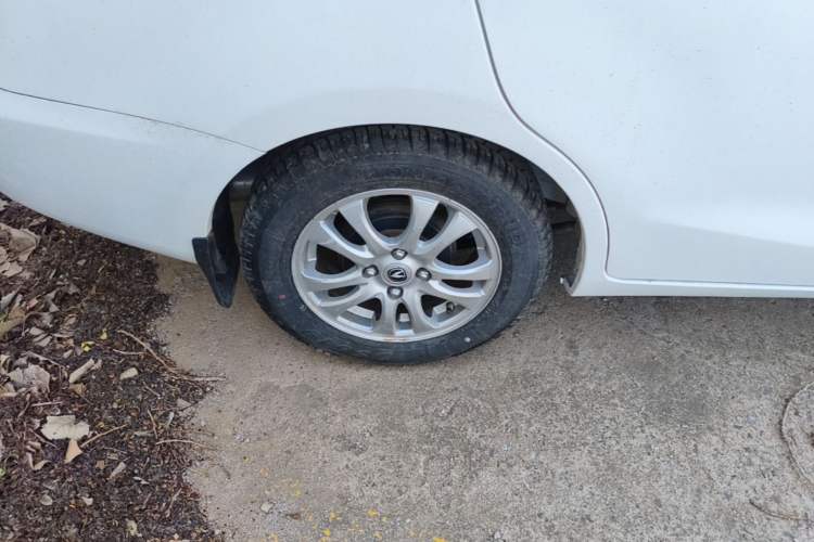 Used CHANGAN Alsvin V3 2015 1.4L Manual Warm-Hearted Model China V Standard Right Rear Wheel Hub