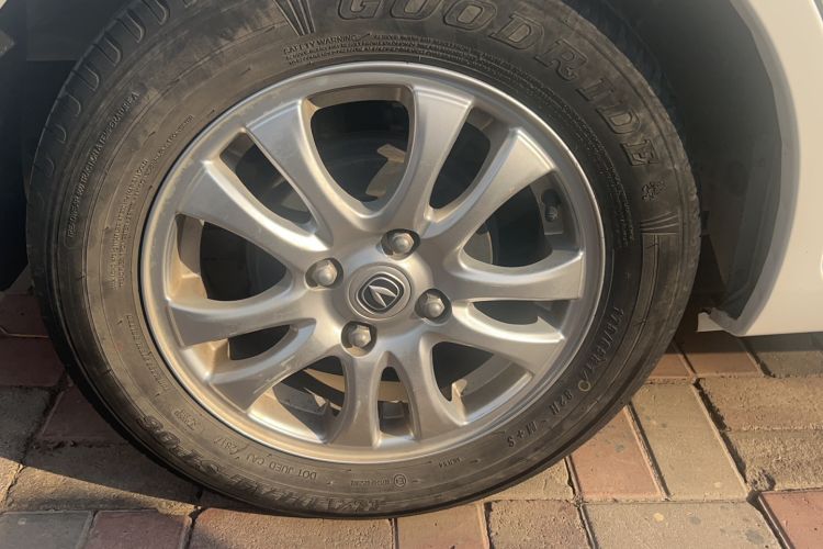 Used CHANGAN Alsvin V3 2015 1.4L Manual Warm-Hearted Model China V Standard Right Rear Wheel Hub