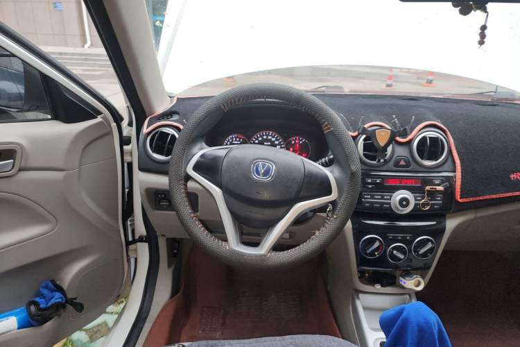 Used CHANGAN Alsvin V3 2015 1.4L Manual Warm-Hearted Model China V Standard Steering Wheel