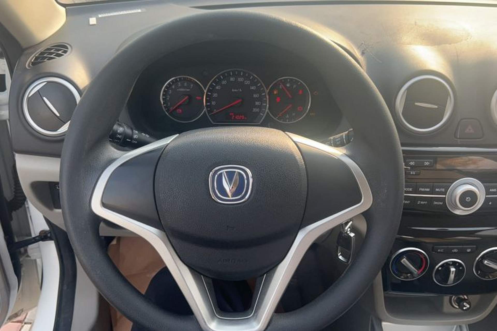 Used CHANGAN Alsvin V3 2015 1.4L Manual Warm-Hearted Model China V Standard Steering Wheel