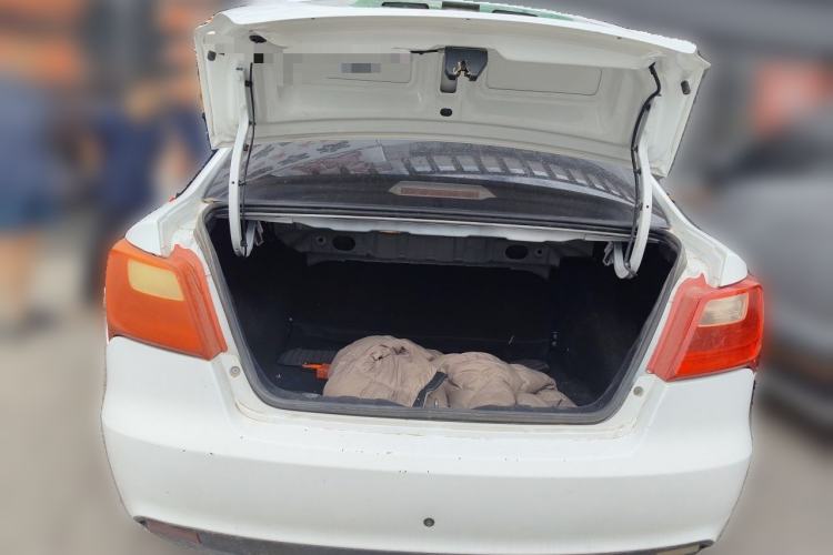 Used CHANGAN Alsvin V3 2015 1.4L Manual Meiruan Model China V Standard Trunk
