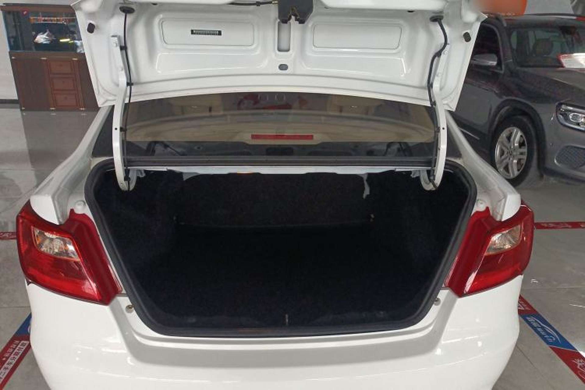 Used CHANGAN Alsvin V3 2015 1.4L Manual Meiruan Model China V Standard Trunk
