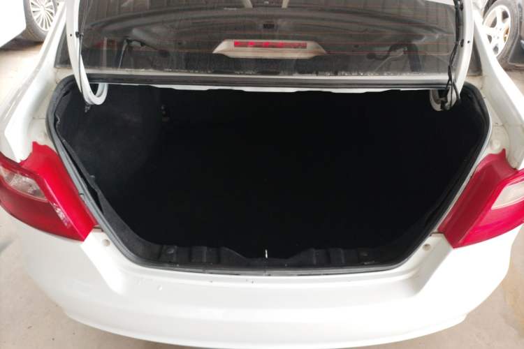 Used CHANGAN Alsvin V3 2015 1.4L Manual Meiruan Model China V Standard Trunk
