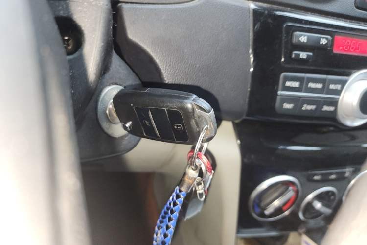 Used CHANGAN Alsvin V3 2015 1.4L Manual Warm-Hearted Model China V Standard Vehicle Key