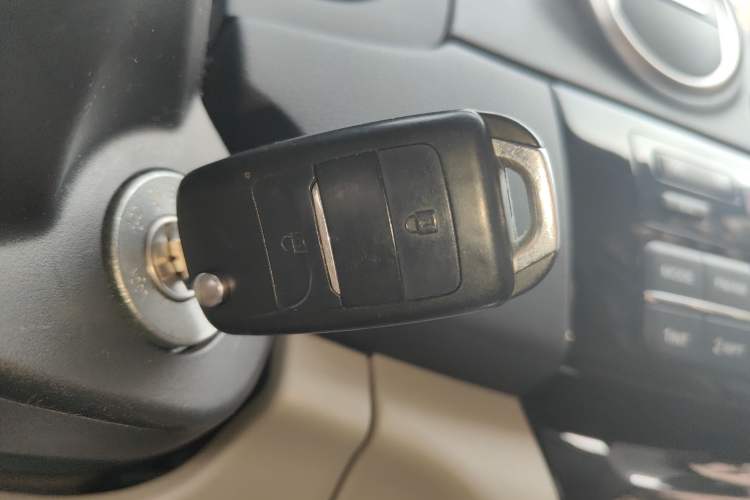 Used CHANGAN Alsvin V3 2015 1.4L Manual Warm-Hearted Model China IV Standard Vehicle Key