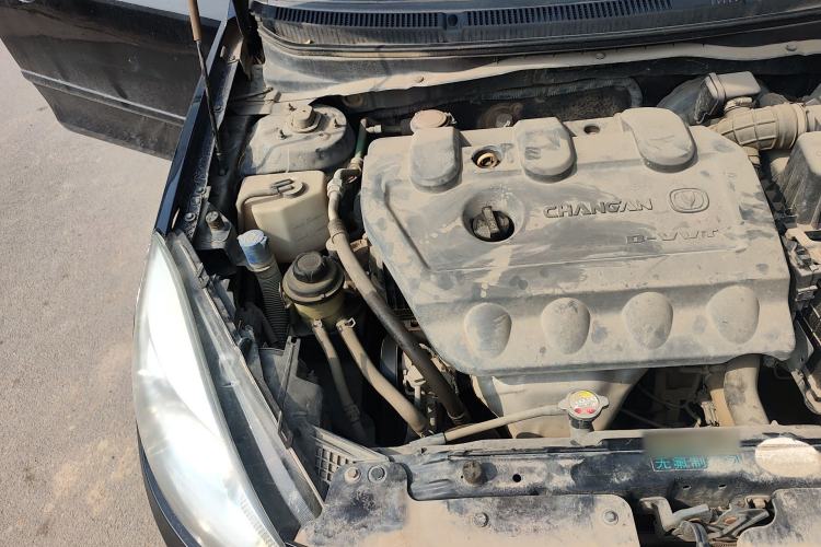 Used CHANGAN Alsvin V5 2012 1.5L Manual Dream Edition Engine Bay Right