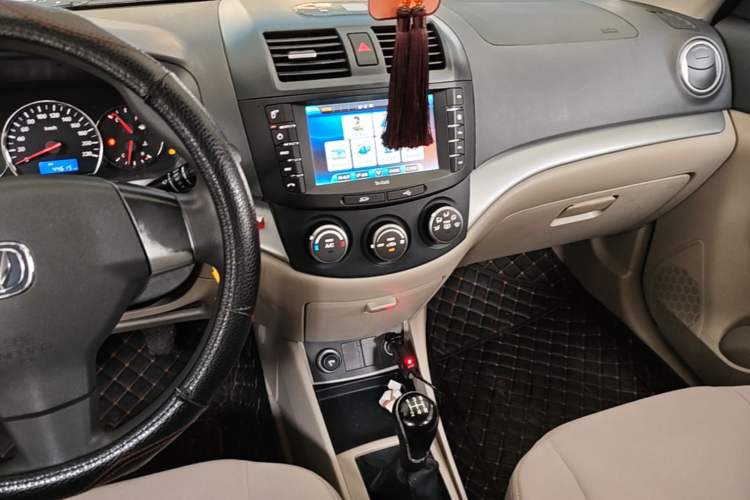 Used CHANGAN Alsvin V5 2012 1.5L Manual Dream Edition Audio And AC Panel