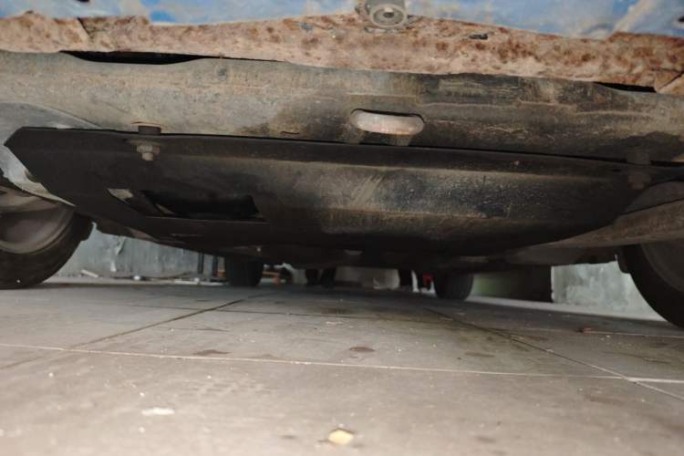 Used CHANGAN Alsvin V5 2012 1.5L Manual Sport Version China IV Standard Chassis Front