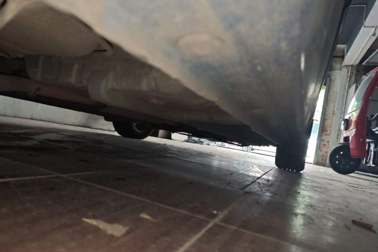 Used CHANGAN Alsvin V5 2012 1.5L Manual Sport Version China IV Standard Chassis Rear Right