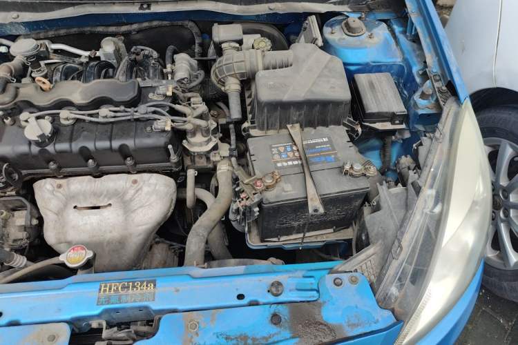 Used CHANGAN Alsvin V5 2012 1.5L Manual Sport Version China IV Standard Engine Bay Left