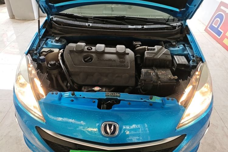 Used CHANGAN Alsvin V5 2012 1.5L Manual Dream Edition Engine Bay