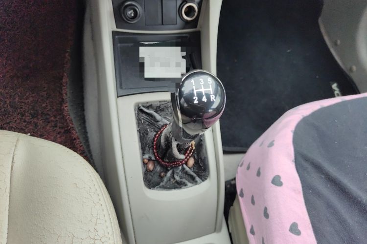 Used CHANGAN Alsvin V5 2012 1.5L Manual Sport Version China IV Standard Gear Lever