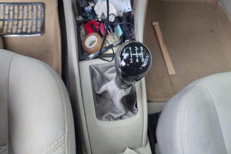 Used CHANGAN Alsvin V5 2012 1.5L Manual Dream Edition Gear Lever