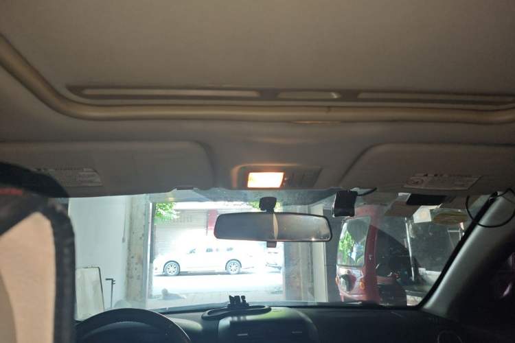 Used CHANGAN Alsvin V5 2012 1.5L Manual Sport Version China IV Standard Headliner