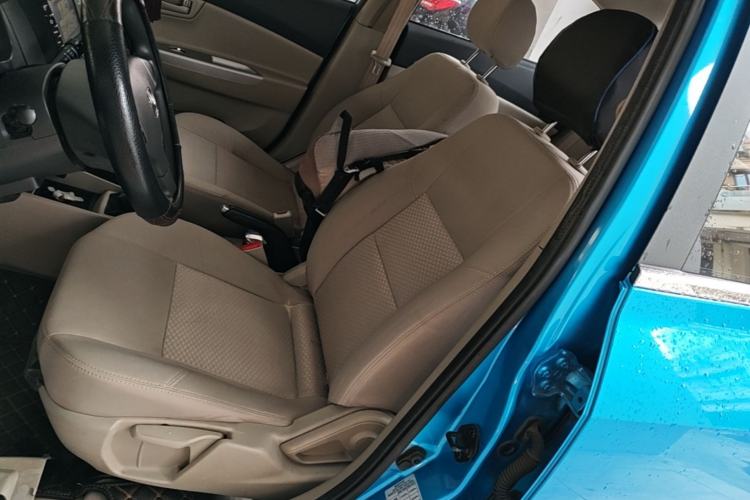 Used CHANGAN Alsvin V5 2012 1.5L Manual Dream Edition Left Front Seat