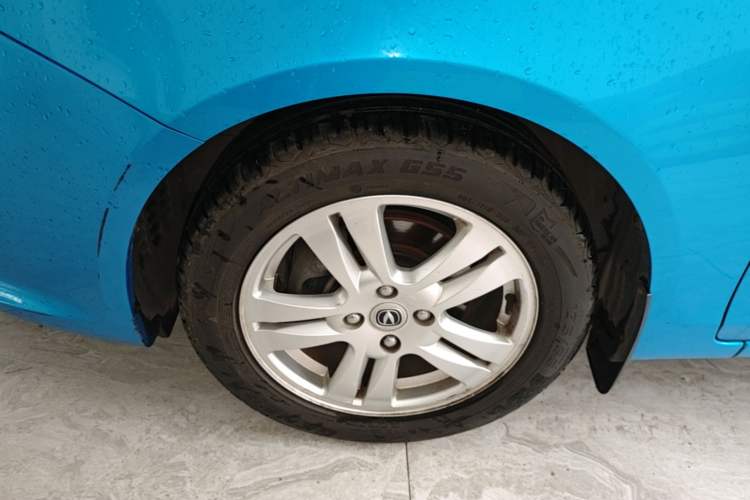 Used CHANGAN Alsvin V5 2012 1.5L Manual Dream Edition Left Front Wheel Hub
