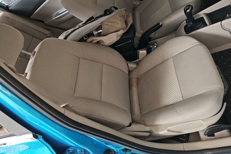 Used CHANGAN Alsvin V5 2012 1.5L Manual Dream Edition Right Front Seat