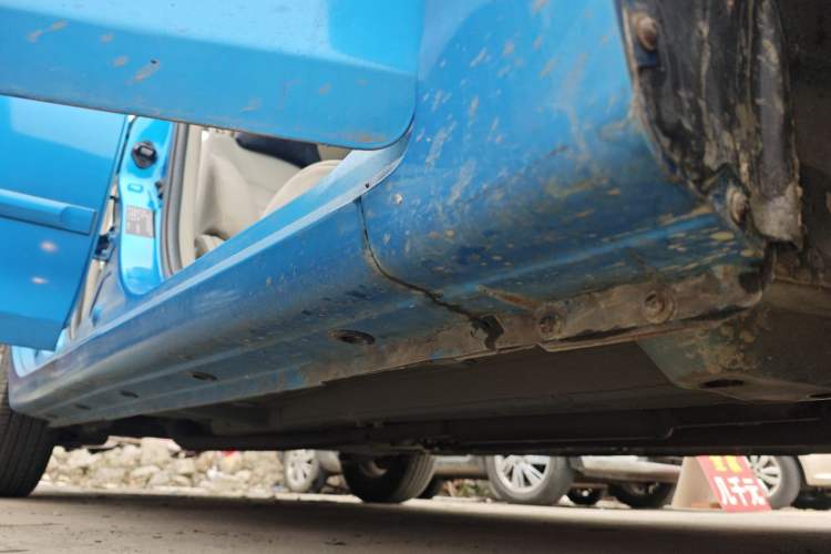 Used CHANGAN Alsvin V5 2012 1.5L Manual Dream Edition Right Side Sill