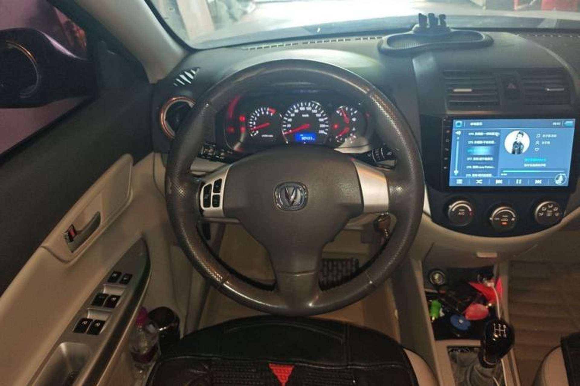 Used CHANGAN Alsvin V5 2012 1.5L Manual Sport Version China IV Standard Steering Wheel