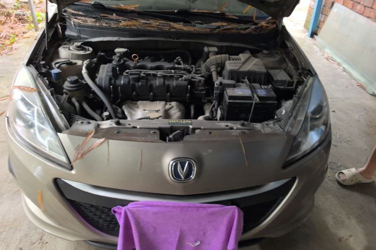 Used CHANGAN Alsvin V5 2012 1.5L Manual Dream Edition Engine Bay