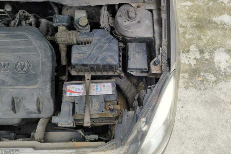 Used CHANGAN Alsvin V5 2012 1.5L Manual Dream Edition Engine Bay Left