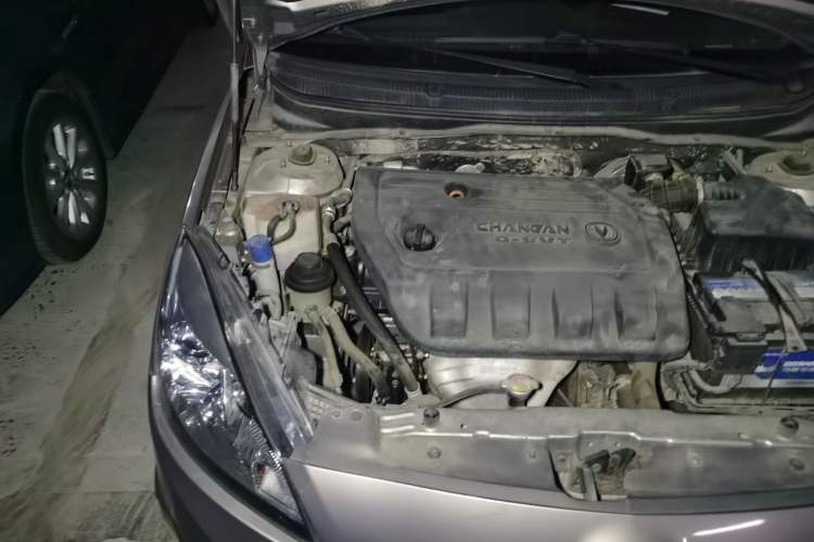 Used CHANGAN Alsvin V5 2012 1.5L Manual Dream Edition Engine Bay Right