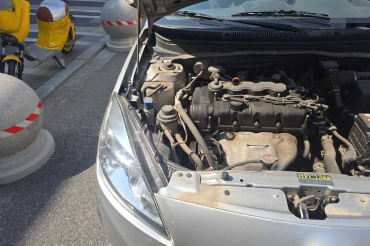 Used CHANGAN Alsvin V5 2012 1.5L Manual Dream Edition Engine Bay Right