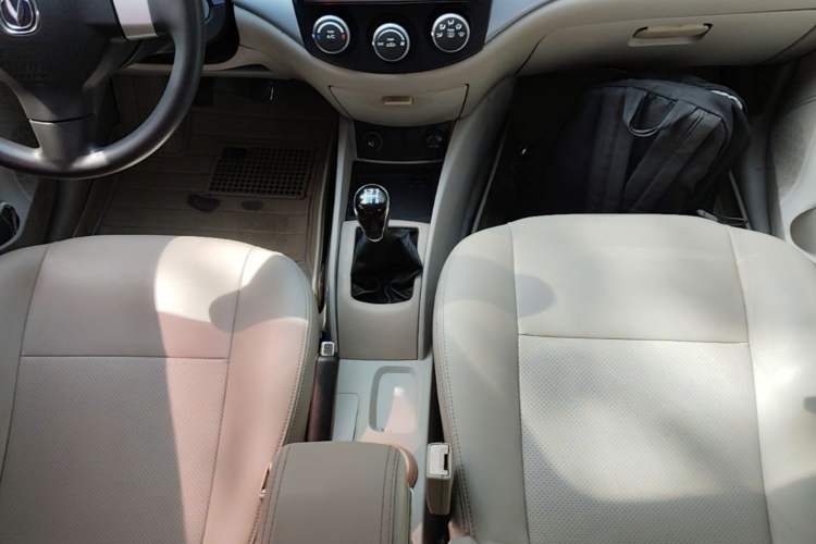 Used CHANGAN Alsvin V5 2012 1.5L Manual Dream Edition Gear Lever