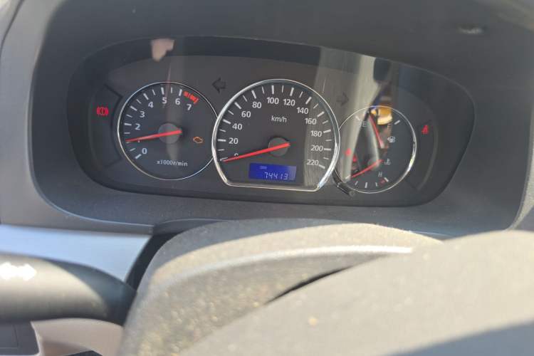 Used CHANGAN Alsvin V5 2012 1.5L Manual Dream Edition Odometer Close Up