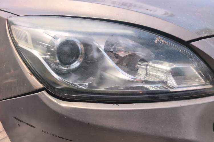 Used CHANGAN Alsvin V5 2012 1.5L Manual Sport Version China IV Standard Right Front Headlight