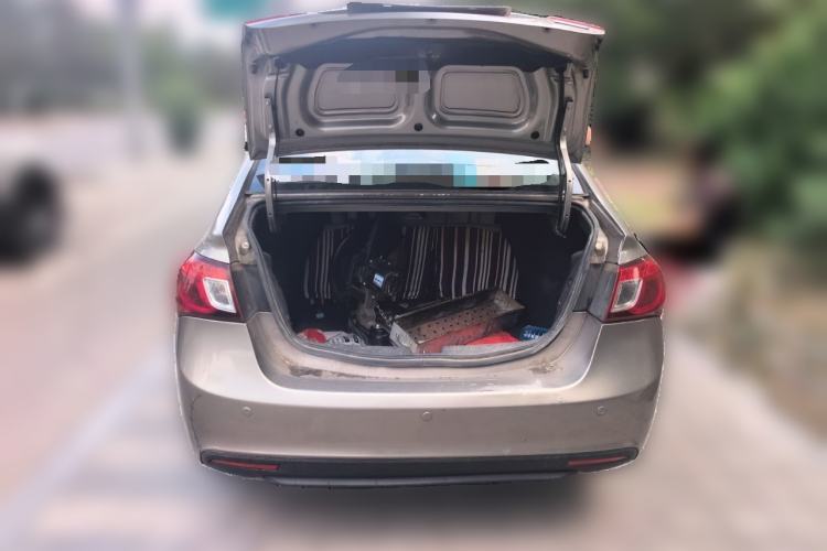 Used CHANGAN Alsvin V5 2012 1.5L Manual Sport Version China IV Standard Trunk