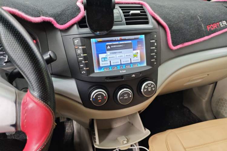 Used CHANGAN Alsvin V5 2012 1.5L Manual Dream Edition Audio And AC Panel
