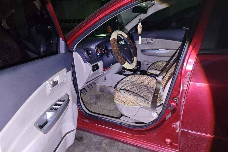 Used CHANGAN Alsvin V5 2012 1.5L Manual Dream Edition Driver Seat