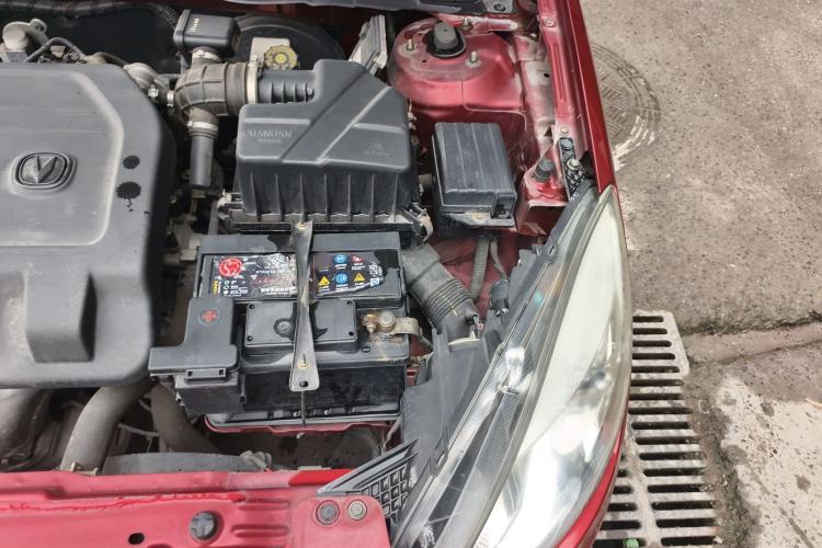 Used CHANGAN Alsvin V5 2012 1.5L Manual Dream Edition Engine Bay Left