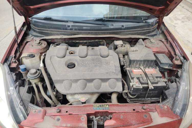 Used CHANGAN Alsvin V5 2012 1.5L Manual Dream Edition Engine Bay