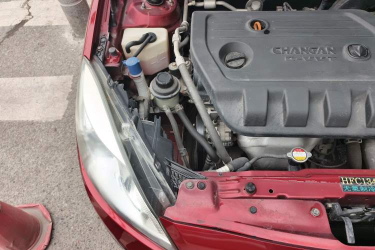 Used CHANGAN Alsvin V5 2012 1.5L Manual Dream Edition Engine Bay Right