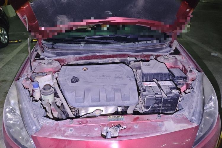 Used CHANGAN Alsvin V5 2012 1.5L Manual Dream Edition Engine Bay