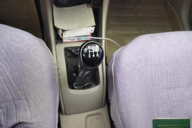 Used CHANGAN Alsvin V5 2012 1.5L Manual Sport Version China IV Standard Gear Lever