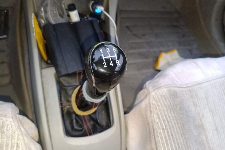 Used CHANGAN Alsvin V5 2012 1.5L Manual Dream Edition Gear Lever