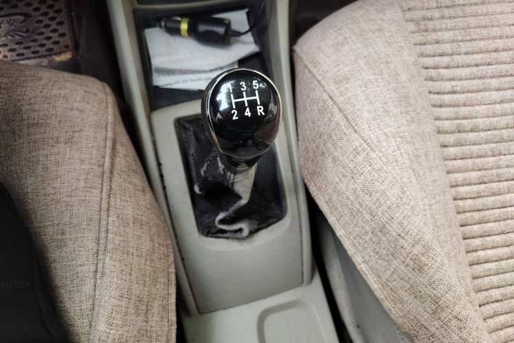 Used CHANGAN Alsvin V5 2012 1.5L Manual Dream Edition Gear Lever