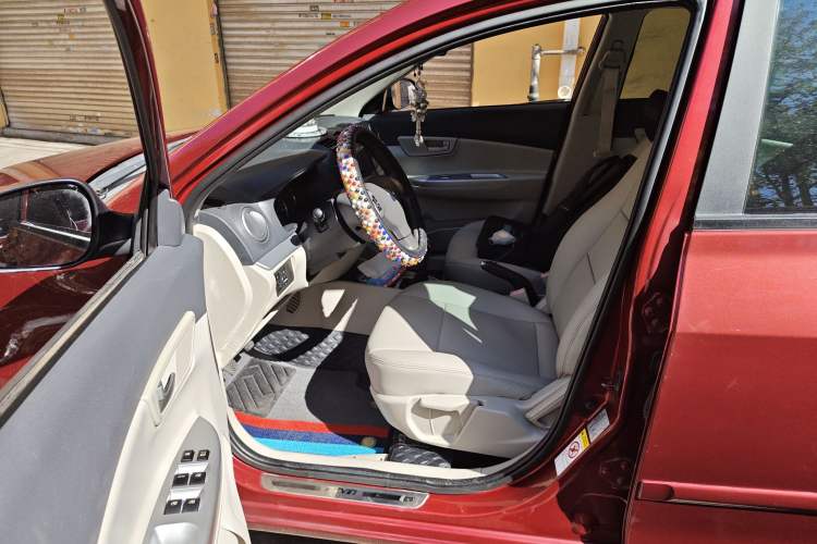 Used CHANGAN Alsvin V5 2012 1.5L Manual Sport Version China IV Standard Left Front Seat